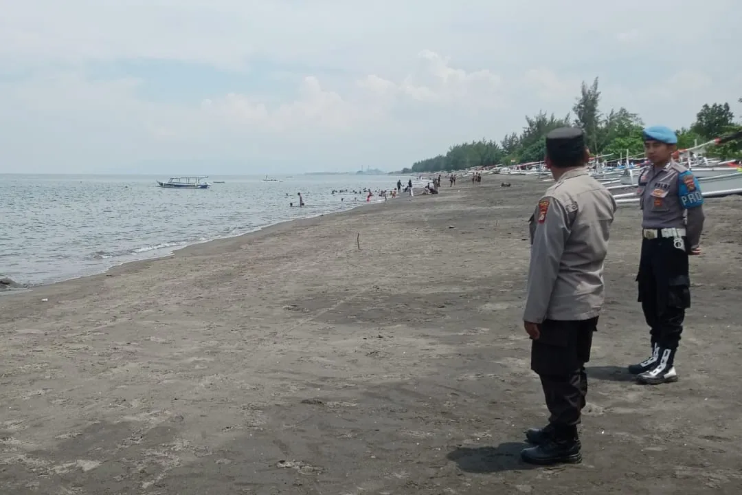 Antisipasi 3C, Polsek Lembar Gencarkan Patroli Wisata Pantai Cemare