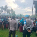 Sinergi Polri dan Warga Sukseskan Peresean HUT Desa Kuripan Timur