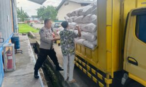 Sinergi Amankan Pangan: 7 Ton Jagung Petani Lobar Tiba di Gudang BULOG Mataram
